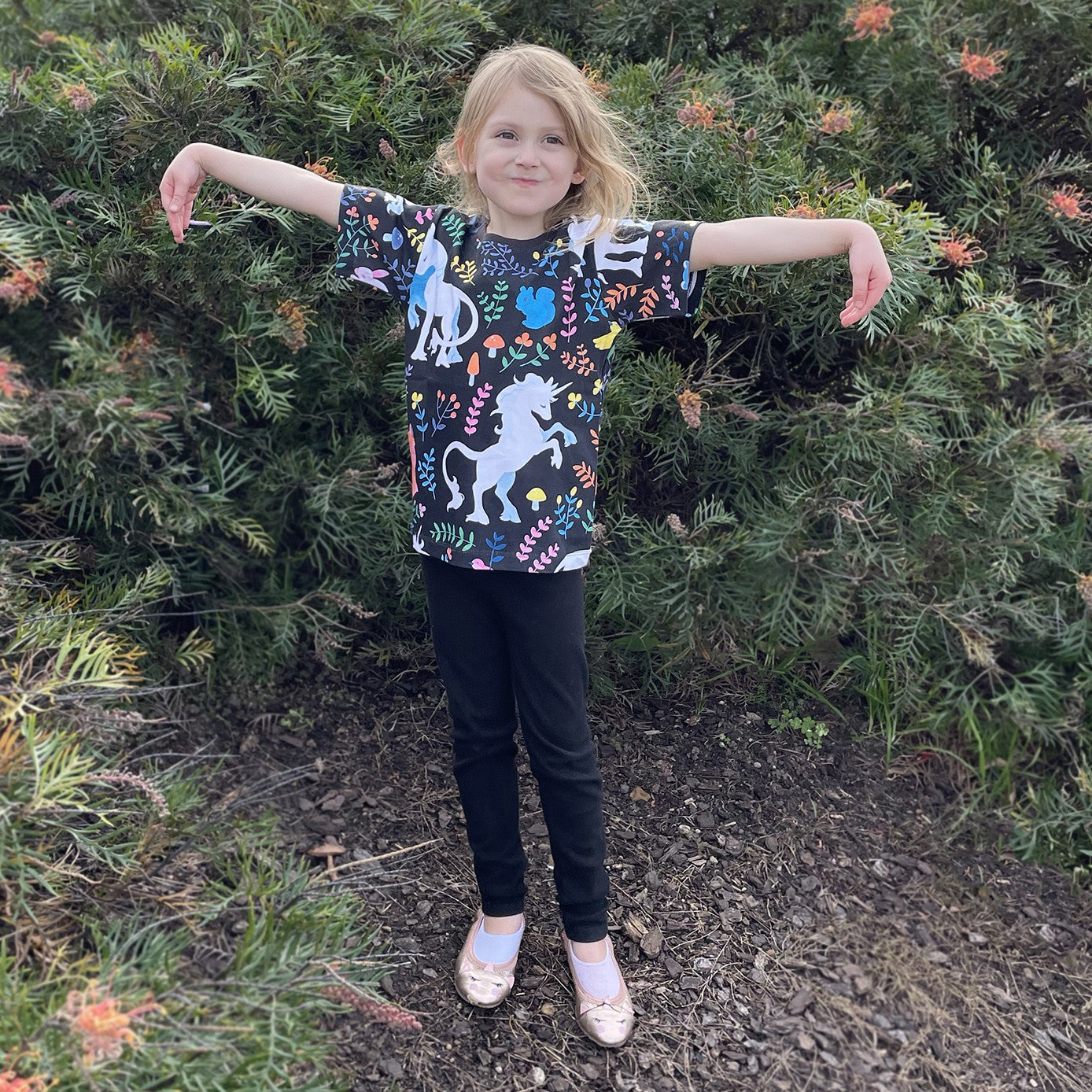 Unicorns Kids Tee - Image 4